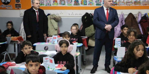 İkinci Dönem Okullarda ‘Bayrak’ Temasıyla Başladı