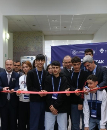 inonu-universitesi-genc-bulusculara-acilan-yeni-kapilar-s8x2R8BR.jpg