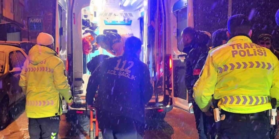 Kar Yağışı Sonrası Motokurye Kazası: Yaralanmalar Söz Konusu