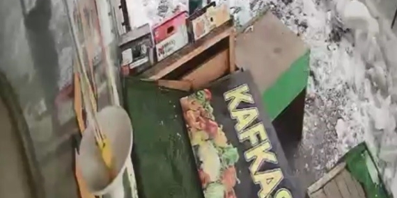 Kars’ta Kar Kütlesinin Altında Kalmaktan Şans Eseri Kurtulanlar