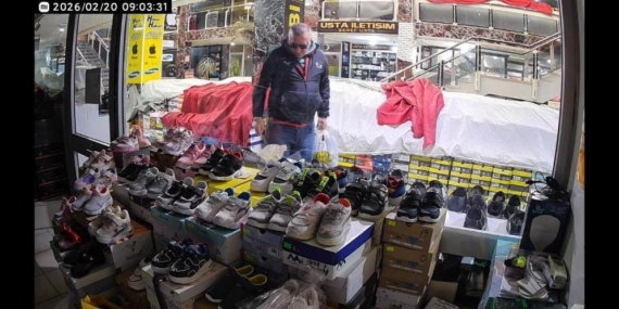 Mağazadan Mont ve Ayakkabı Çalan Hırsızlık Anları Kamerada