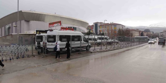Malatya’da Organize Suç Örgütü Davasında 13 Sanığın Tahliyesi