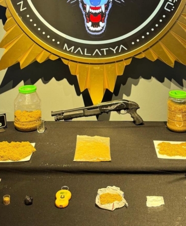 malatyada-uyusturucu-operasyonu-5-kisi-gozaltinda-IQD5Pqmm.jpg
