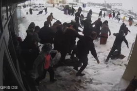 malatyadaki-76-buyuklugundeki-depremin-hastanede-yuzlerce-kisiyle-yasanan-panik-anlari-WwdWbESX.jpg