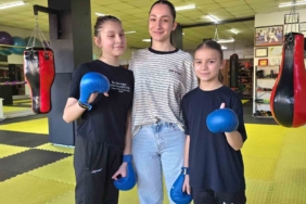 milli-sporcu-kizilaslan-kucuk-karatecilerle-bulustu-BuRIG1Yy.jpg