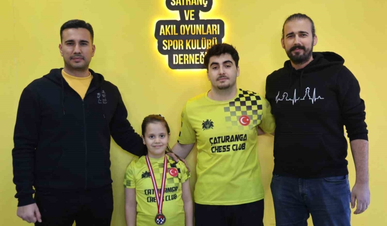 milli-takima-sporcu-yetistiren-satranc-kulubu-acildi-st9g1XTi.jpg