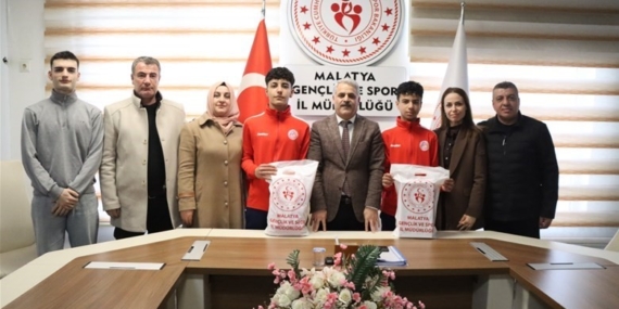 Röveşata Golü Kahramanları Ödüllerini Aldı