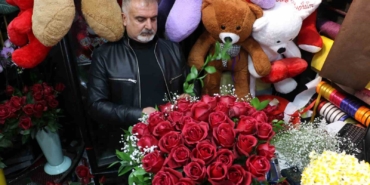 sevgililer-gunu-icin-100-tlden-7-bin-tlye-uzanan-benzersiz-cicek-hediye-secenekleri-HU64uOXR.jpg
