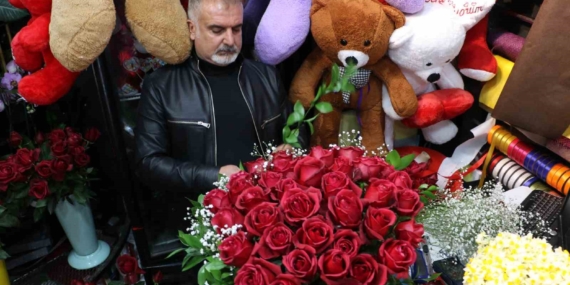 Sevgililer Günü İçin 100 TL’den 7 Bin TL’ye Uzanan Benzersiz Çiçek Hediye Seçenekleri