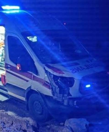 siirtte-hasta-tasiyan-ambulansa-ata-carpti-3XqzrZk8.jpg