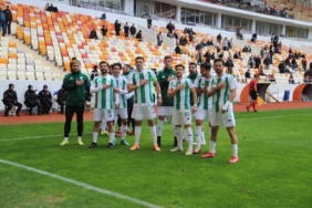 tff-3-lig-malatya-yesilyurtspor-mazidag-fosfat-sporu-1-0-devirerek-one-gecti-YCRX5CeU.jpg