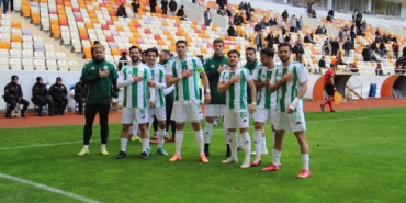 tff-3-lig-malatya-yesilyurtspor-mazidag-fosfat-sporu-1-0-devirerek-one-gecti-YCRX5CeU.jpg
