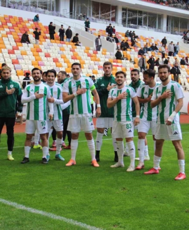 tff-3-lig-malatya-yesilyurtspor-mazidag-fosfat-sporu-1-0-devirerek-one-gecti-YCRX5CeU.jpg