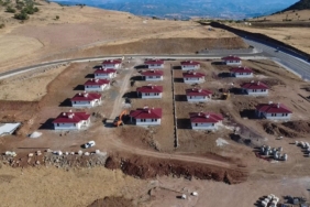 tuncelide-deprem-sonrasi-konut-insaati-hizla-ilerliyor-tyKKBQj6.jpg