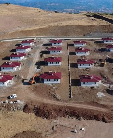 tuncelide-deprem-sonrasi-konut-insaati-hizla-ilerliyor-tyKKBQj6.jpg