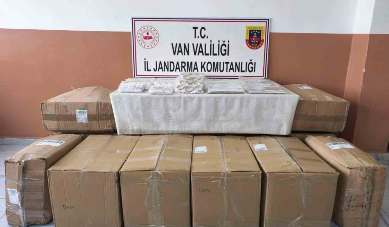 vanda-17-bin-160-adet-kacak-bijuteri-malzemesi-ele-gecirildi-BjZZEYbC.jpg