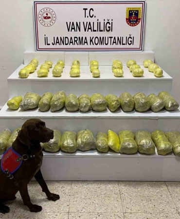 vanda-42-kilo-285-gram-uyusturucu-operasyonu-basariyla-gerceklesti-nCQz6iiG.jpg