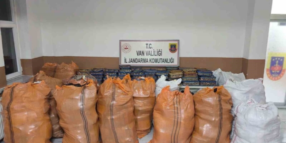 Van’da Gümrük Kaçağı Malzemelere Baskın: Ele Geçirilenler