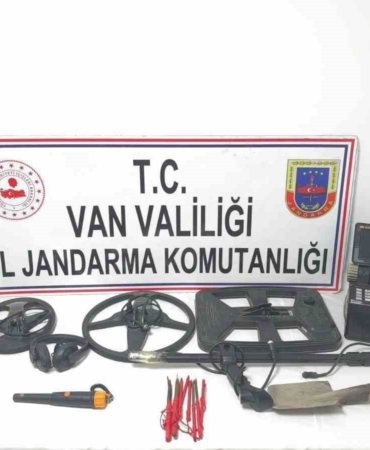 vanda-kacak-kazi-yapan-uc-suclu-yakayi-ele-verdi-NRzwxxbV.jpg