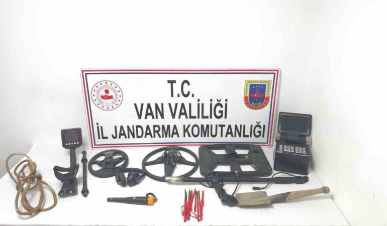 vanda-kacak-kazi-yapan-uc-suclu-yakayi-ele-verdi-NRzwxxbV.jpg