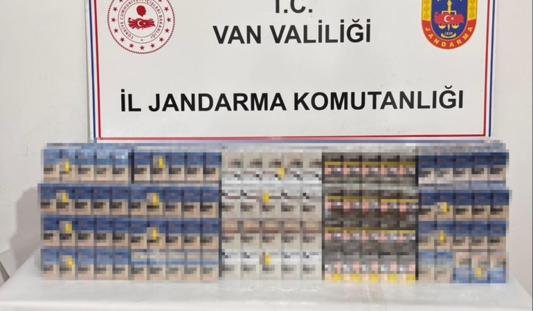 vanda-kacak-sigara-ve-silah-operasyonu-buyuk-ele-gecirme-5CP1YqgL.jpg