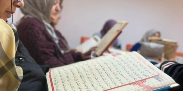 yesilyurt-kent-konseyinde-kuran-i-kerim-egitimi-ve-mukabele-programinin-baslangici-aD5CCB95.jpg