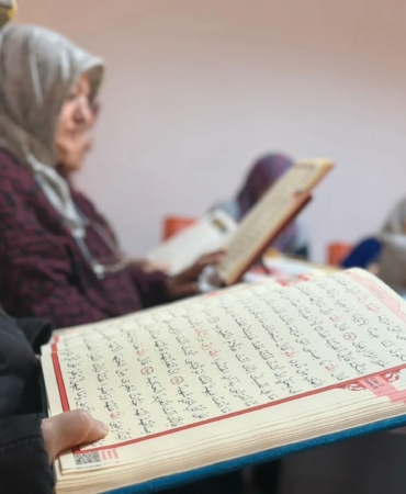 yesilyurt-kent-konseyinde-kuran-i-kerim-egitimi-ve-mukabele-programinin-baslangici-aD5CCB95.jpg
