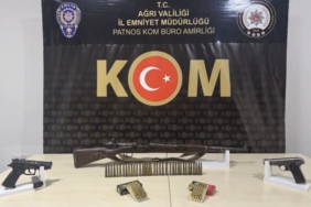 agrida-kacak-sigara-ve-akaryakit-operasyonu-ele-gecirilen-miktar-dikkat-cekti-8kMUAwJL.jpg