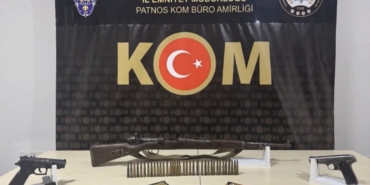 agrida-kacak-sigara-ve-akaryakit-operasyonu-ele-gecirilen-miktar-dikkat-cekti-8kMUAwJL.jpg