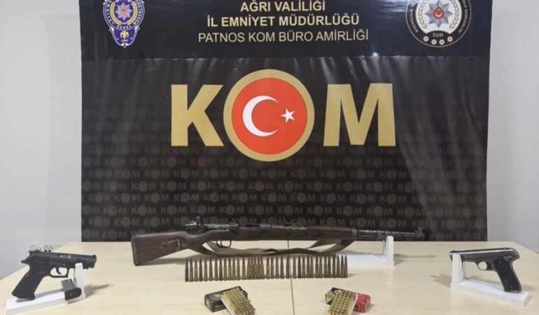 agrida-kacak-sigara-ve-akaryakit-operasyonu-ele-gecirilen-miktar-dikkat-cekti-8kMUAwJL.jpg