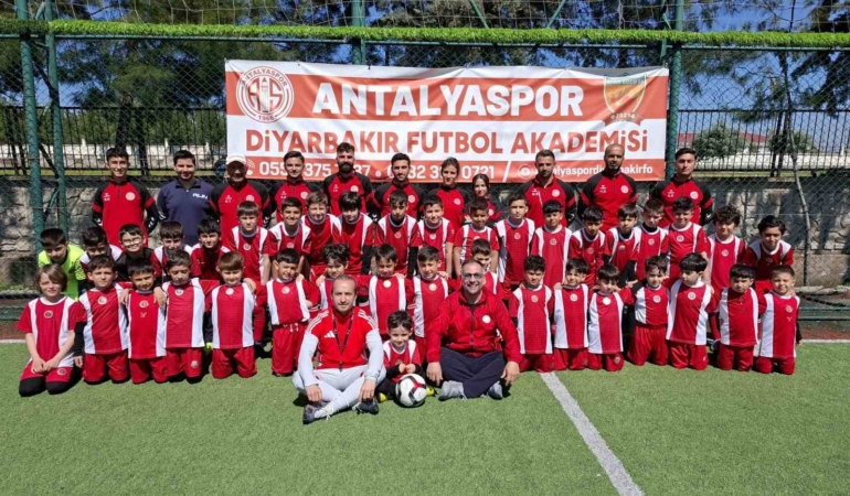 antalyaspordan-diyarbakirdaki-cocuklara-saglik-atolyesi-destegi-pw1Sz3Hh.jpg