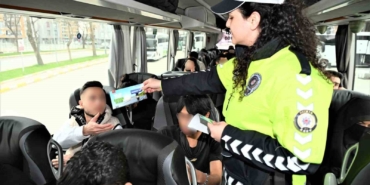 batmanda-bayram-oncesi-trafik-bilgilendirme-etkinligi-mUZIvXjQ.jpg