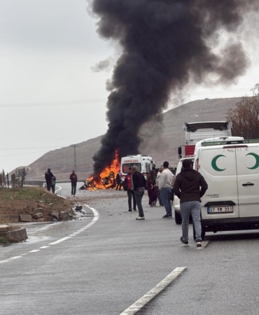 batmanda-kontrolunu-kaybeden-arac-takla-atti-ve-alev-aldi-eWBc2VBp.jpg