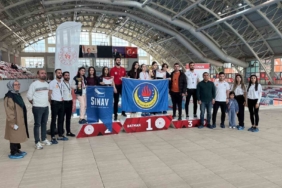 batmanda-yuzme-yildizlarinin-unutulmaz-performansi-ngeSEBpr.jpg