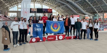 batmanda-yuzme-yildizlarinin-unutulmaz-performansi-ngeSEBpr.jpg
