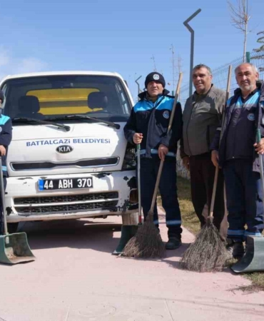 battalgazi-derme-deresi-temizlik-ve-yikama-calismalari-gerceklestirildi-E2WPbZX5.jpg