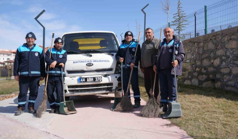 battalgazi-derme-deresi-temizlik-ve-yikama-calismalari-gerceklestirildi-E2WPbZX5.jpg