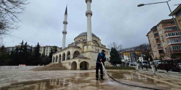 battalgazide-bayram-oncesi-camiler-ve-mezarliklar-temizleniyor-PCJZF1RE.jpg