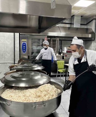 bingolde-gunluk-2500-kisilik-iftar-yemegi-coskusu-ZQZhtxrA.jpg