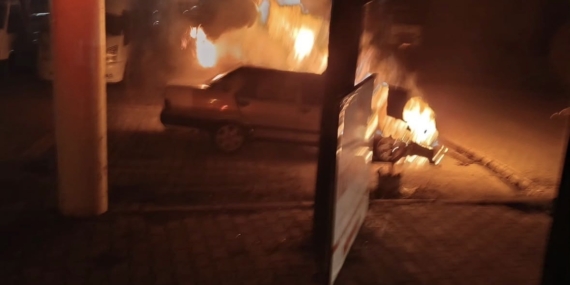 Bingöl’de Park Halindeki Araç Korkunç Bir Yangınla Yandı
