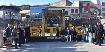 bitlisteki-uluslararasi-ogrenciler-tarihi-mekanlari-kesfetti-uEgex1nC.jpg