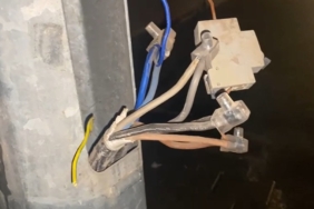 cadde-aydinlatma-direklerinden-kacak-elektrik-hatti-cekimi-skandali-BFEUVaJs.jpg