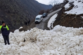 catakta-cig-felaketi-1-mahalle-ve-8-mezraya-erisim-kesildi-vJnij1hL.jpg