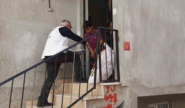 cermikte-88-yetim-aileye-destek-ayni-ve-nakdi-yardim-saglandi-UKgmZGlP.jpg