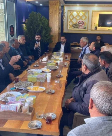 cermikteki-iki-aile-arasindaki-husumet-barisla-kuruldu-zF6GZrIH.jpg