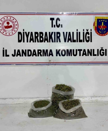 diyarbakirda-14-kilogram-esrar-operasyonu-tc5zEgnE.jpg