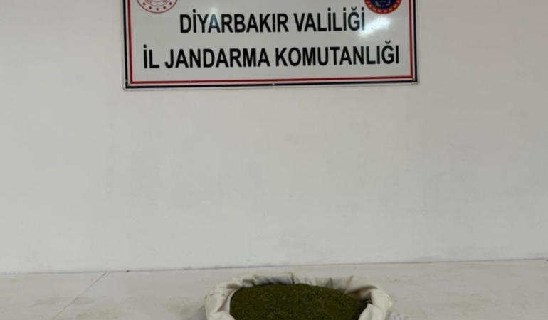 diyarbakirda-23-kilo-esrar-yakalandi-qp6Rulhf.jpg