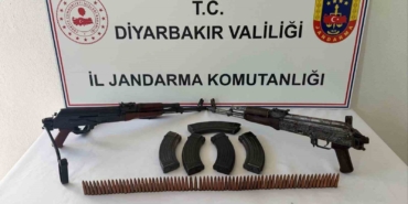 diyarbakirda-jandarma-operasyonlari-ele-gecirilen-silahlar-ve-aparatlar-T6xiK5nI.jpg