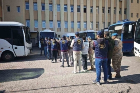 diyarbakirda-kesinlesmis-hapis-cezasi-olan-162-kisi-yakalandi-STsrnX2C.jpg