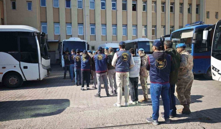 diyarbakirda-kesinlesmis-hapis-cezasi-olan-162-kisi-yakalandi-STsrnX2C.jpg